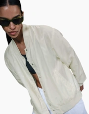 Thumbnail 3 of 4