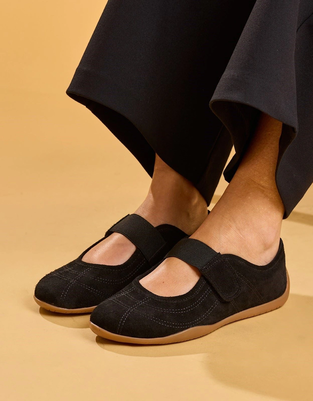 Hush Puppies Juno Suede Sneakerina Leather Women's Black Flats