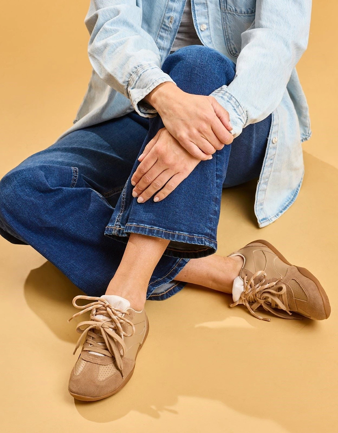 Hush Puppies Jovie Leather Women's LIGHT TAN Trainers