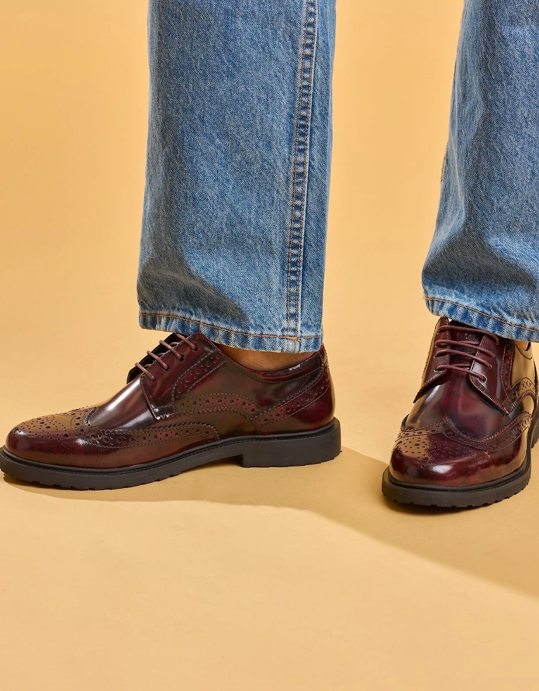 Hush Puppies Verity Hi-Shine Leather Women's Plum Brogues Shoes