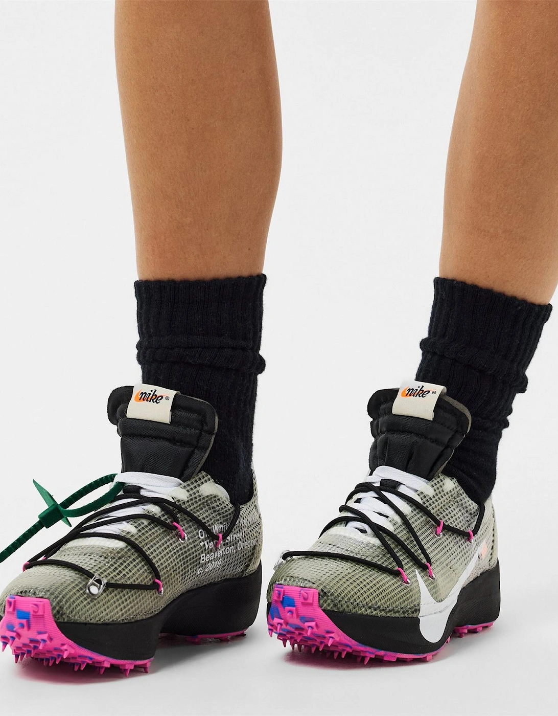 Nike Low Top Round Toe Sneakers