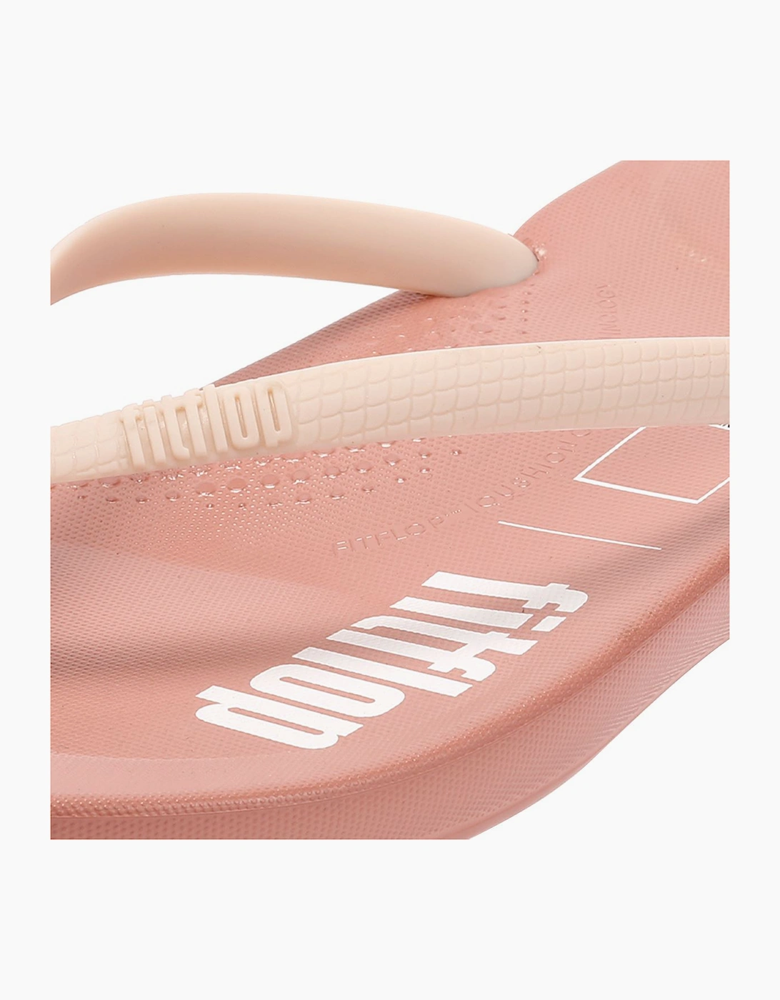 FitFlop IQUSHION X PANTONE Flip-Flops