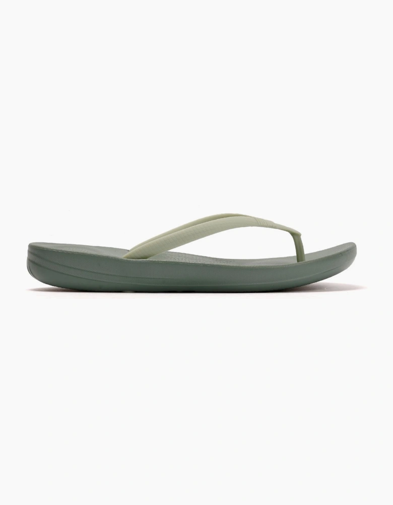 FitFlop IQUSHION X PANTONE Flip-Flops