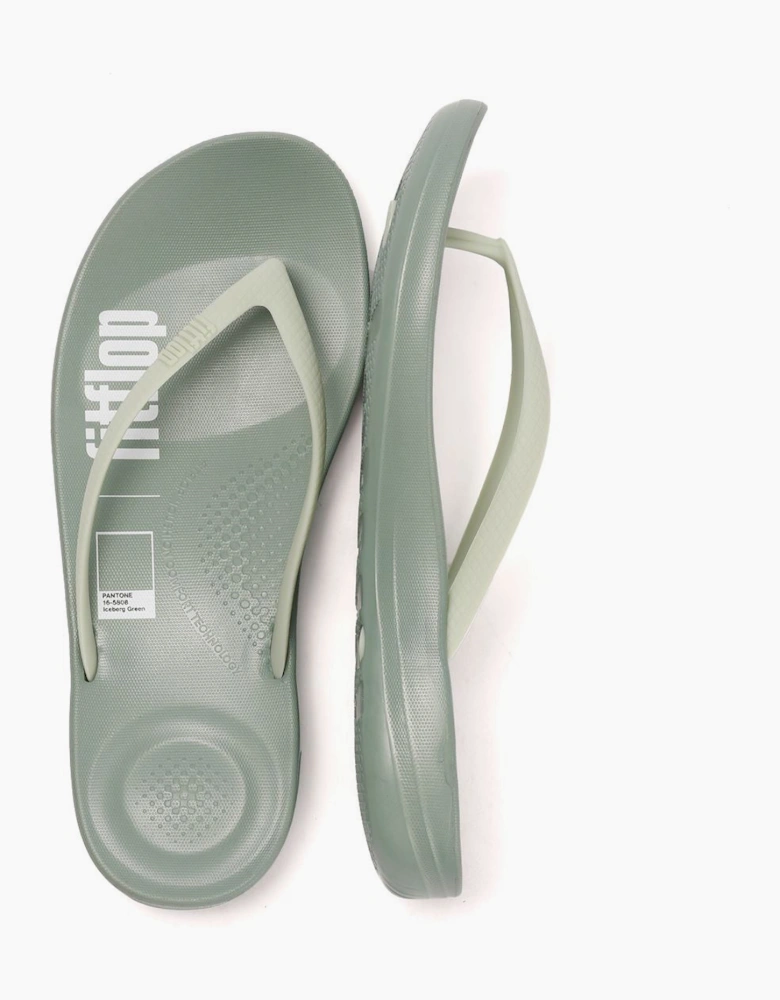 FitFlop IQUSHION X PANTONE Flip-Flops
