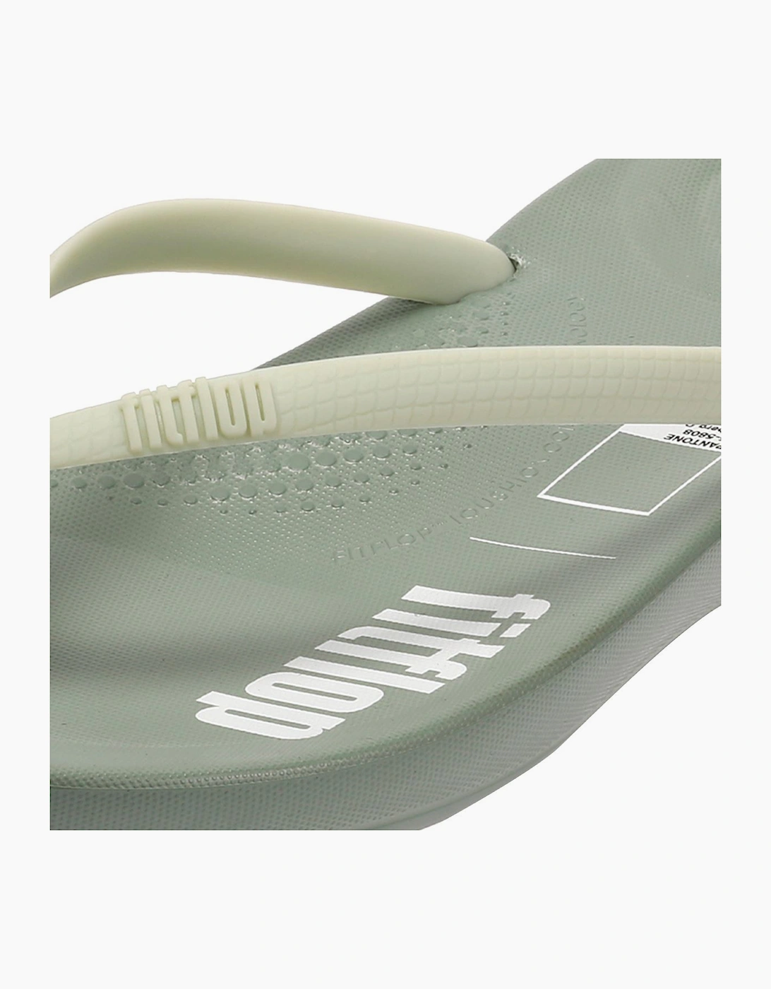 FitFlop IQUSHION X PANTONE Flip-Flops