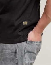 Dk Black