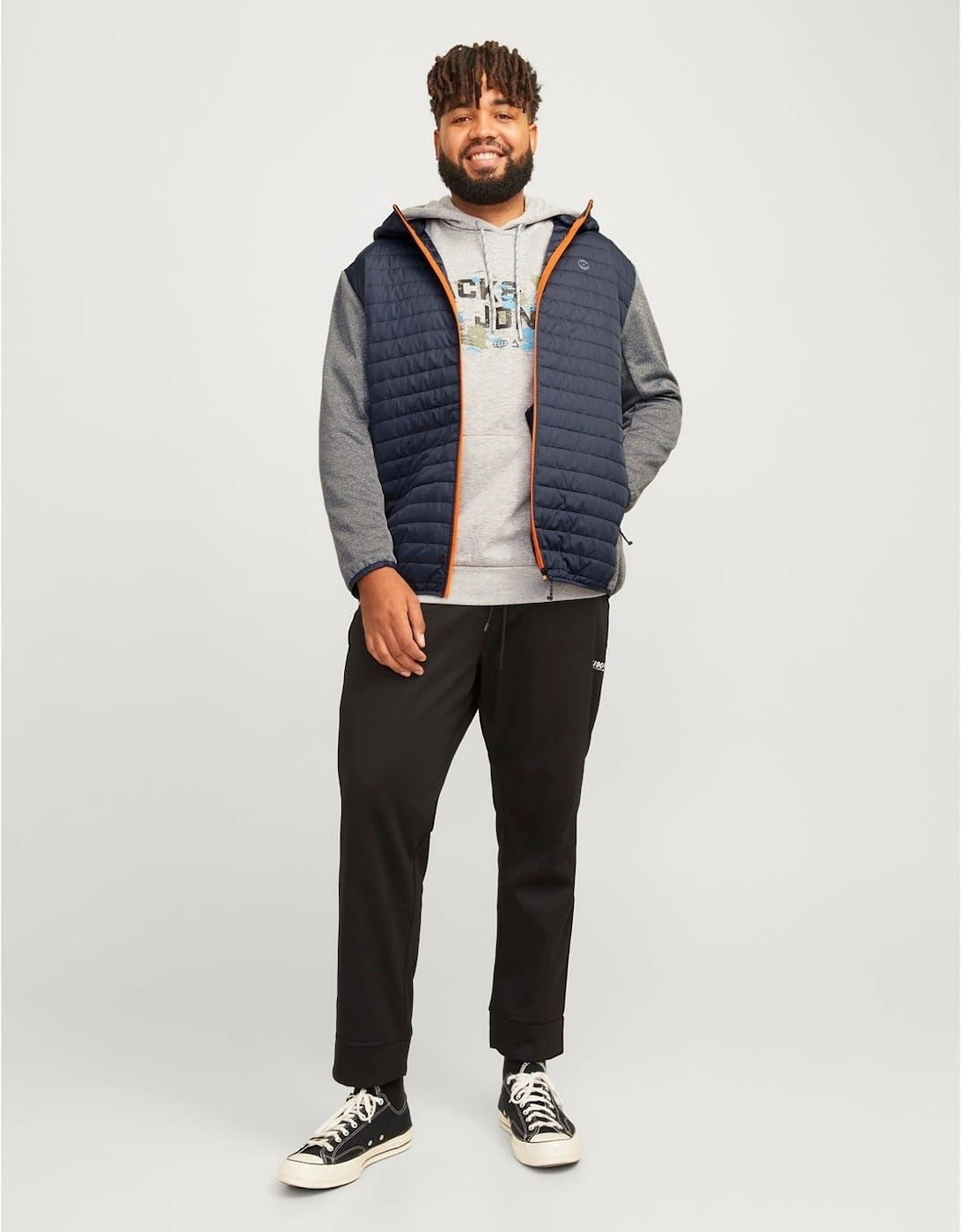 Solid Patterned Hooded Ribbed Cuff Puffer Jacket