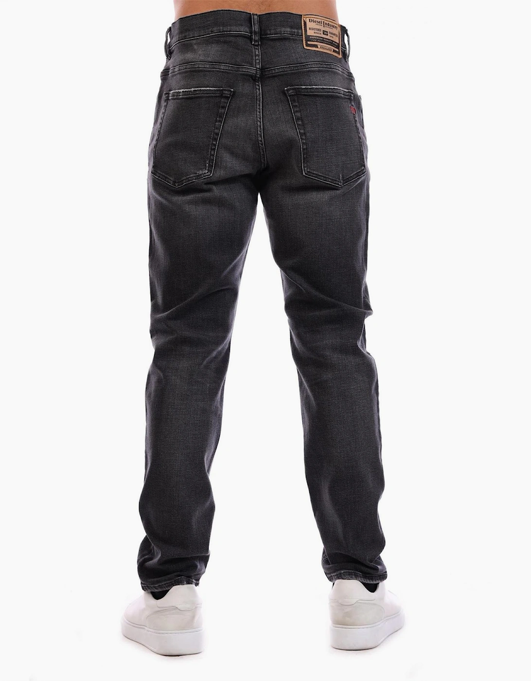 Tapered Jeans