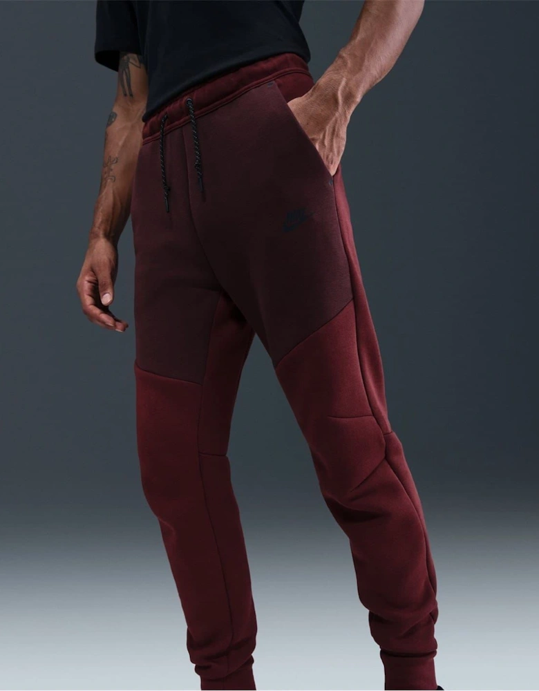 Tech Fleece Solid Patterned Joggers