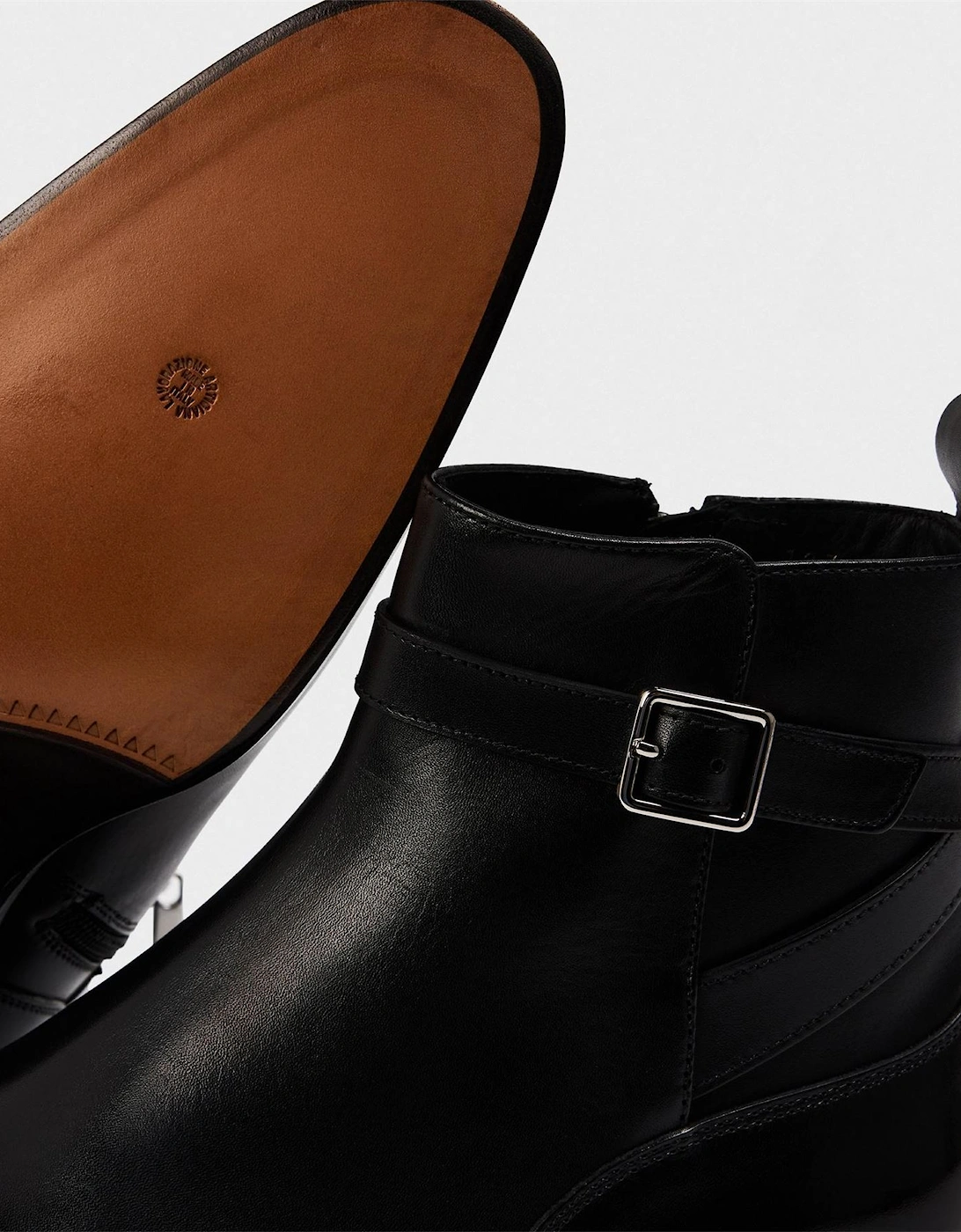 Round Toe Low Heel Chelsea Oxfords