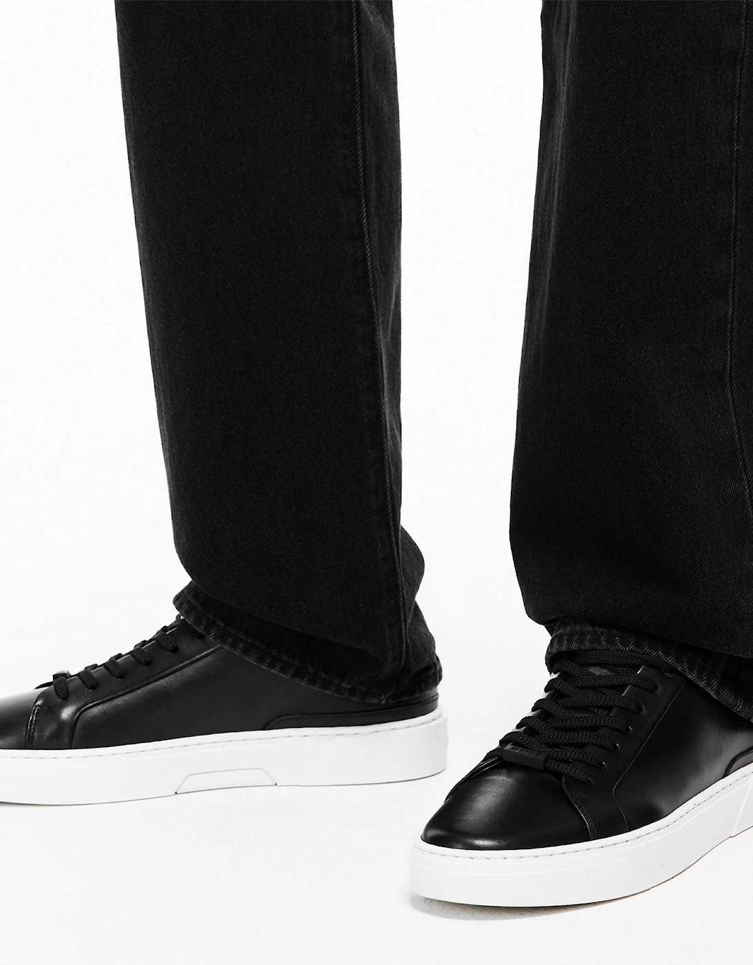 Mens Gary Tenn Nalu N 10230772 01 Low Top Trainers