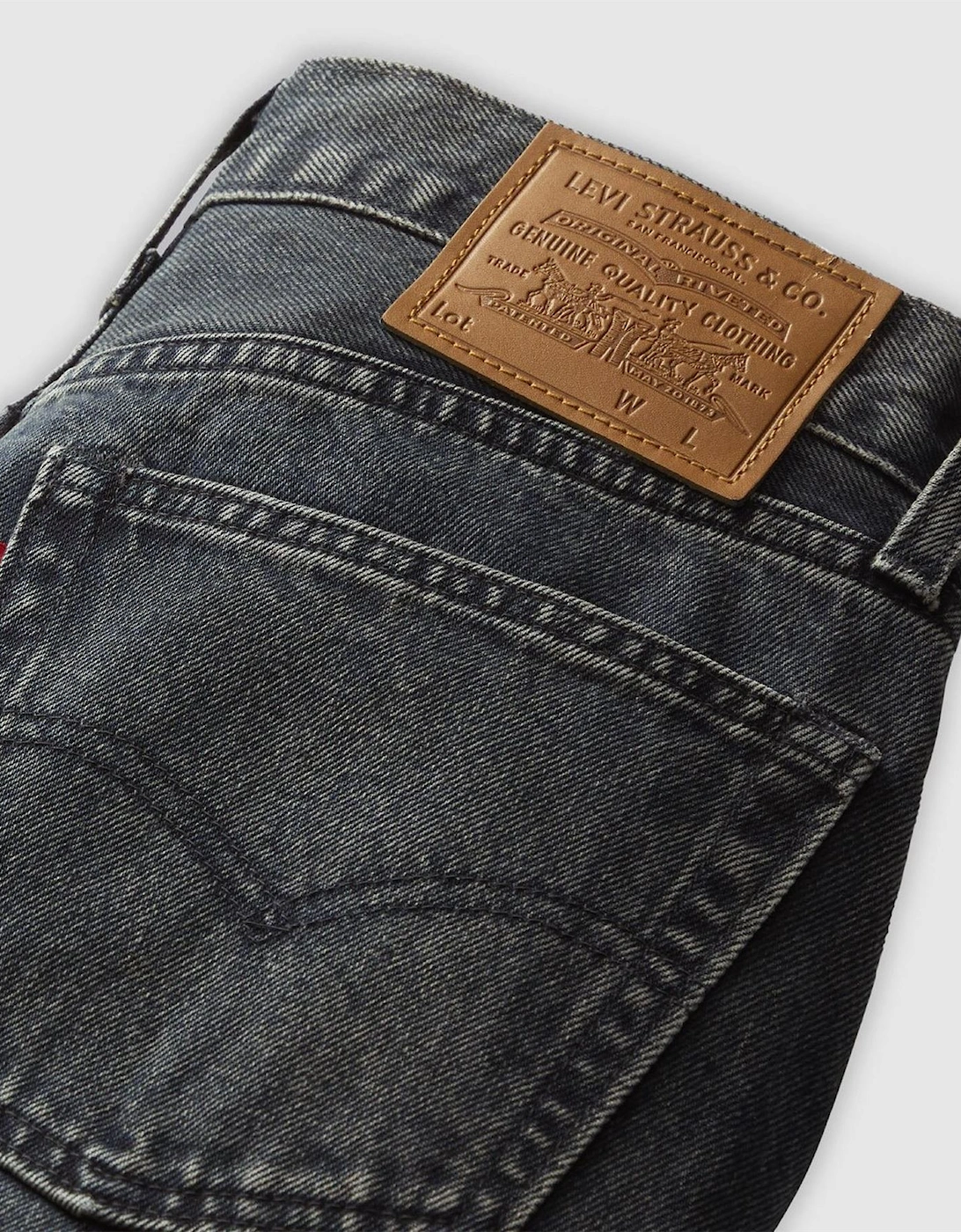 555 Relaxed Fit Five Pocket Jeans
