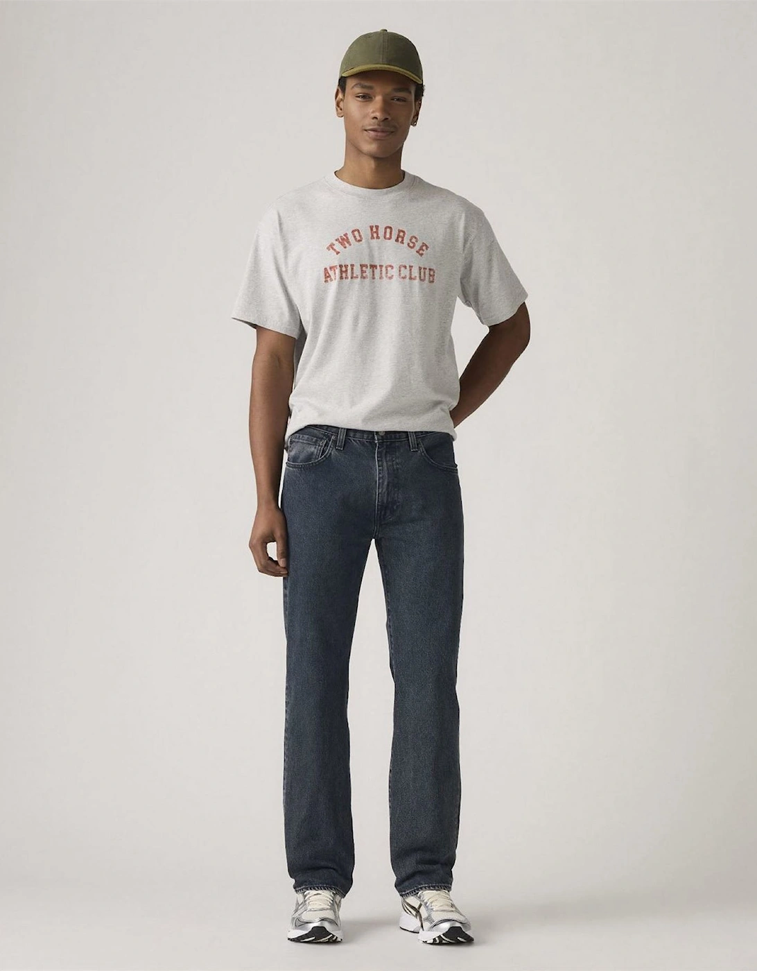 555 Relaxed Fit Five Pocket Jeans