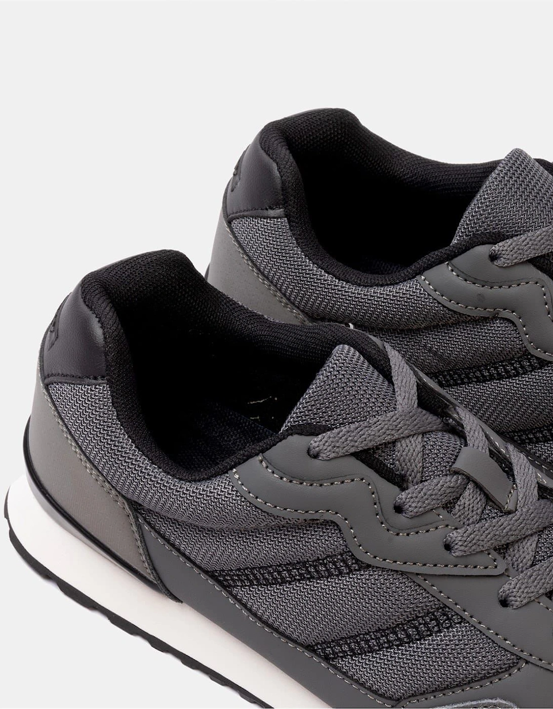 Mens Bob Trainers
