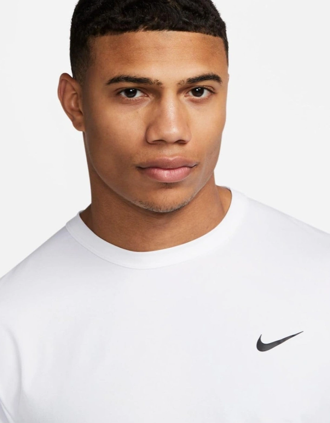 Nike Mens Hyverse Dri-FIT UV Fitness Sportswear T Shirt in White