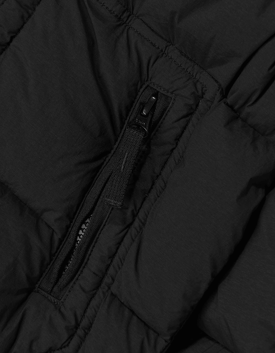 Stone Island Boys Seamless Tunnel Nylon Down Puffer Jacket in Black