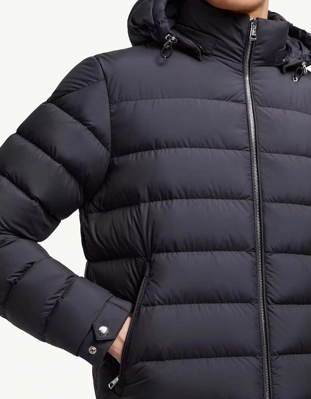 Arneb Jacket Black