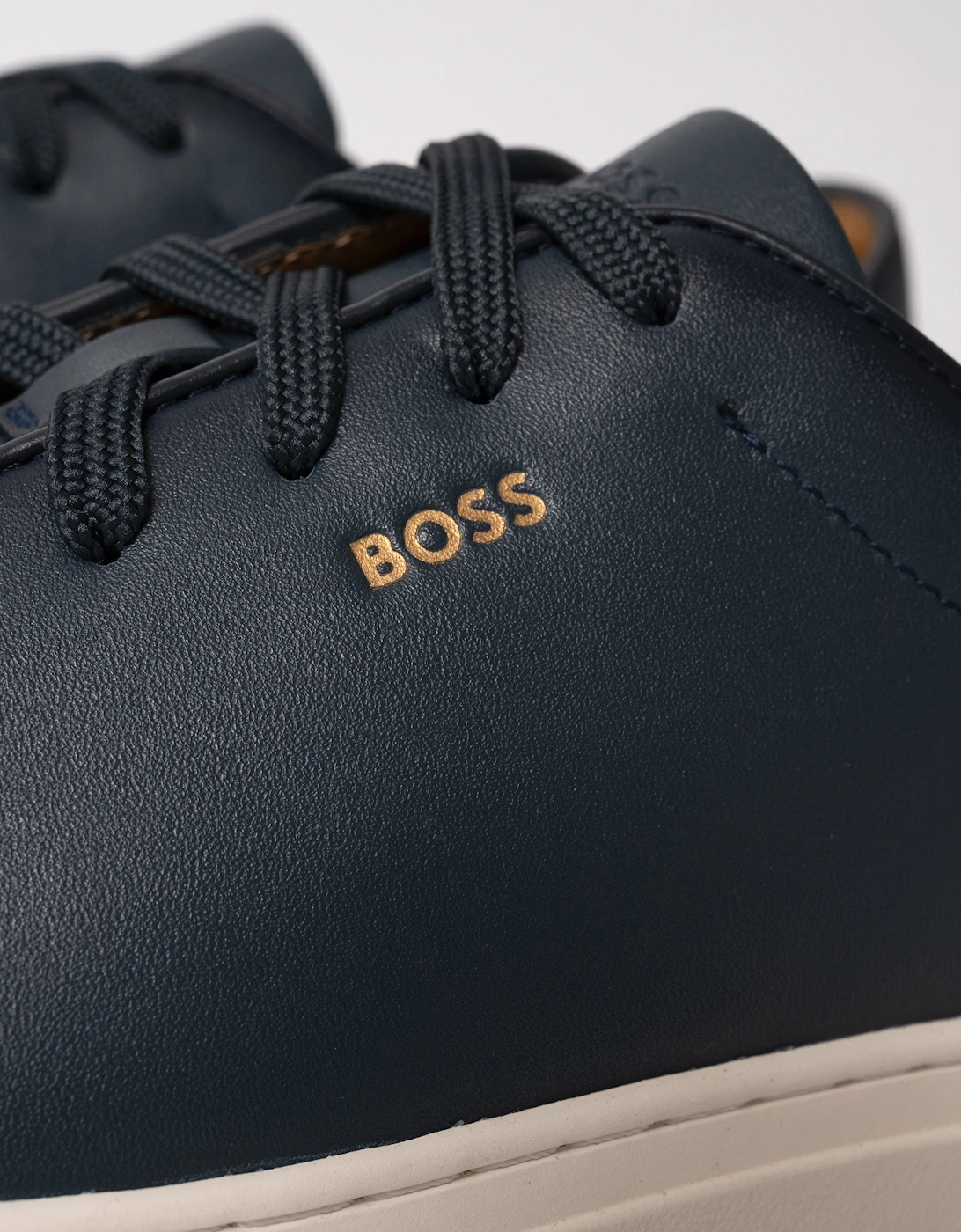 BOSS Orange Kieran Mens Cupsole sneakers in smooth leather with gold-tone logo - Black 005 - Dark Blue 401