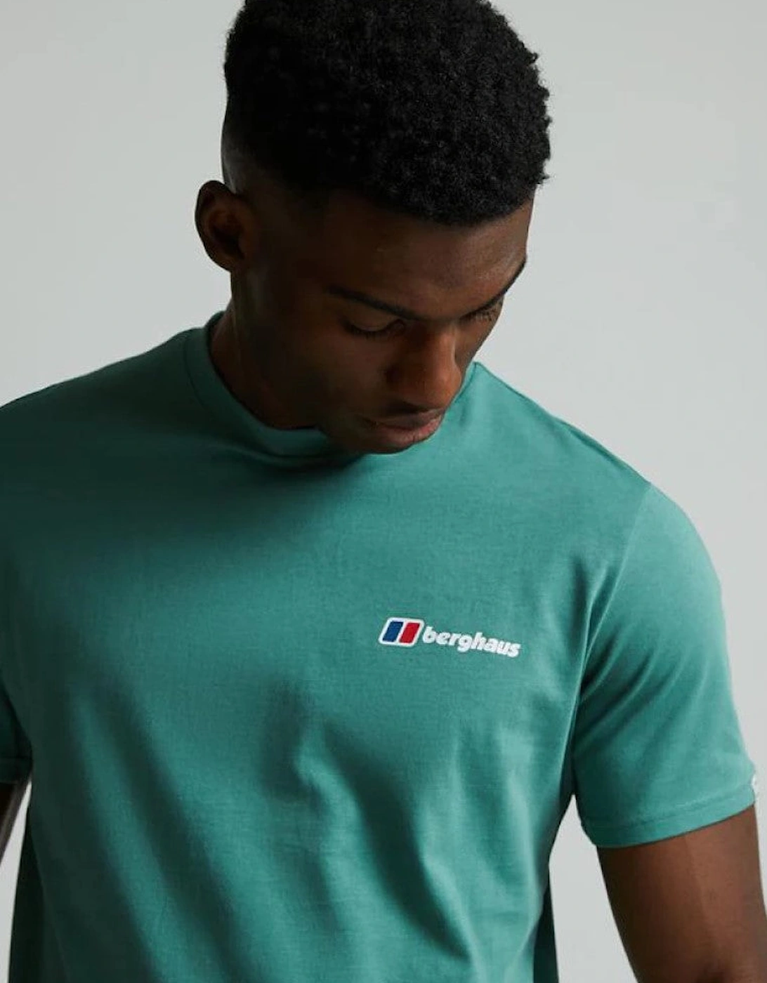 Berghaus Mens Everest Landmark Mountain Ridge Graphic T Shirt in Green