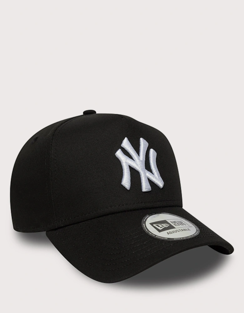 New York Yankees MLB League Essential 9FORTY E-Frame Adjustable Cap