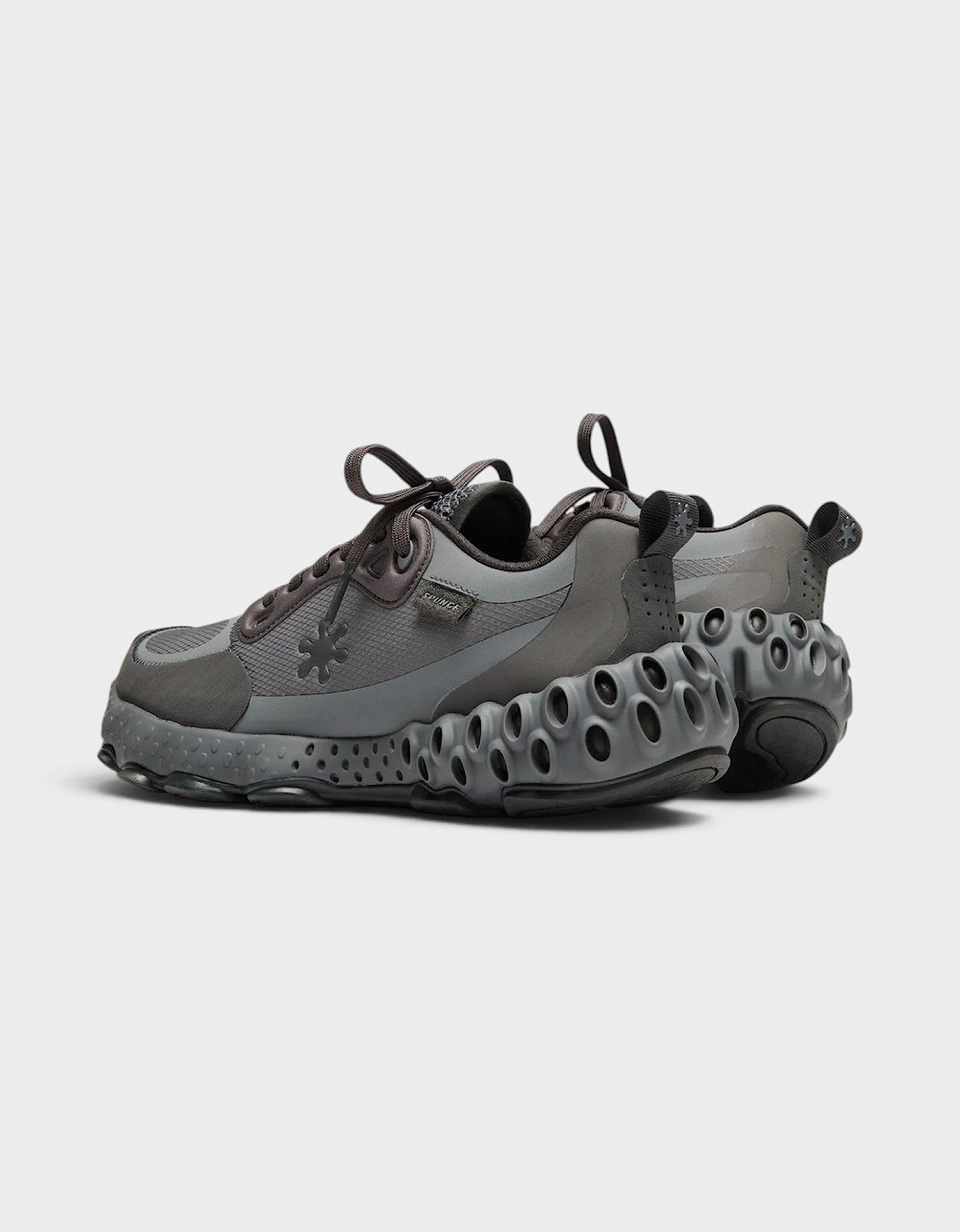 Salehe Bembury Osmosis Black Grey