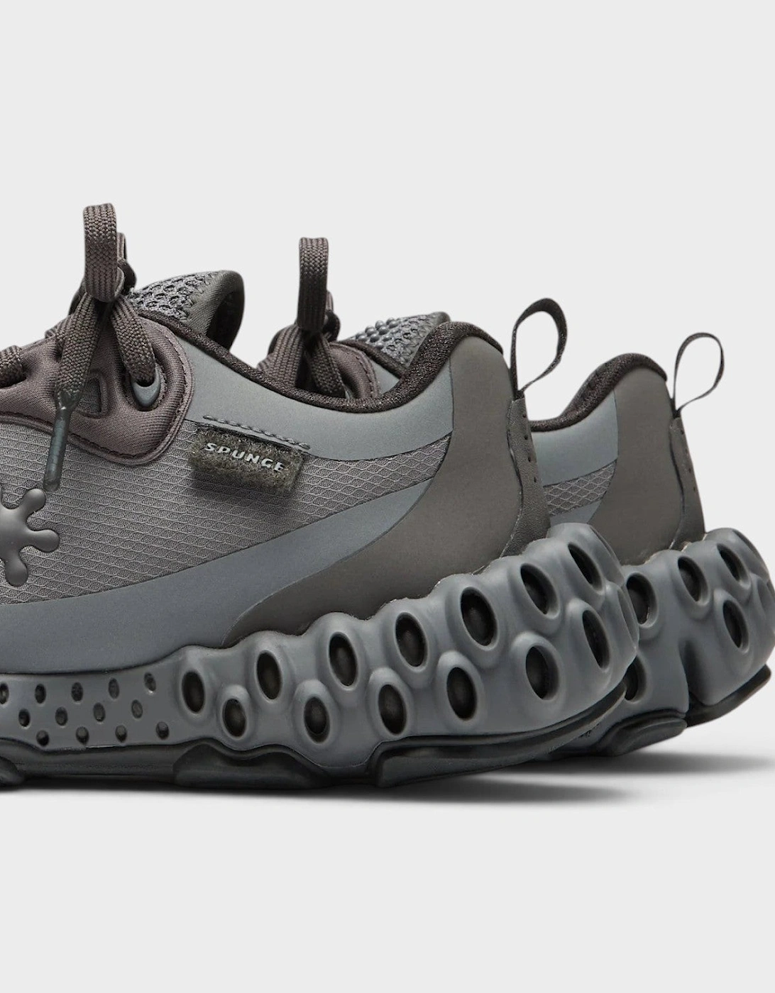 Salehe Bembury Osmosis Black Grey