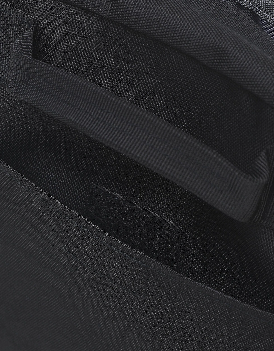 CAT BLACK HAULING TABLET BAG