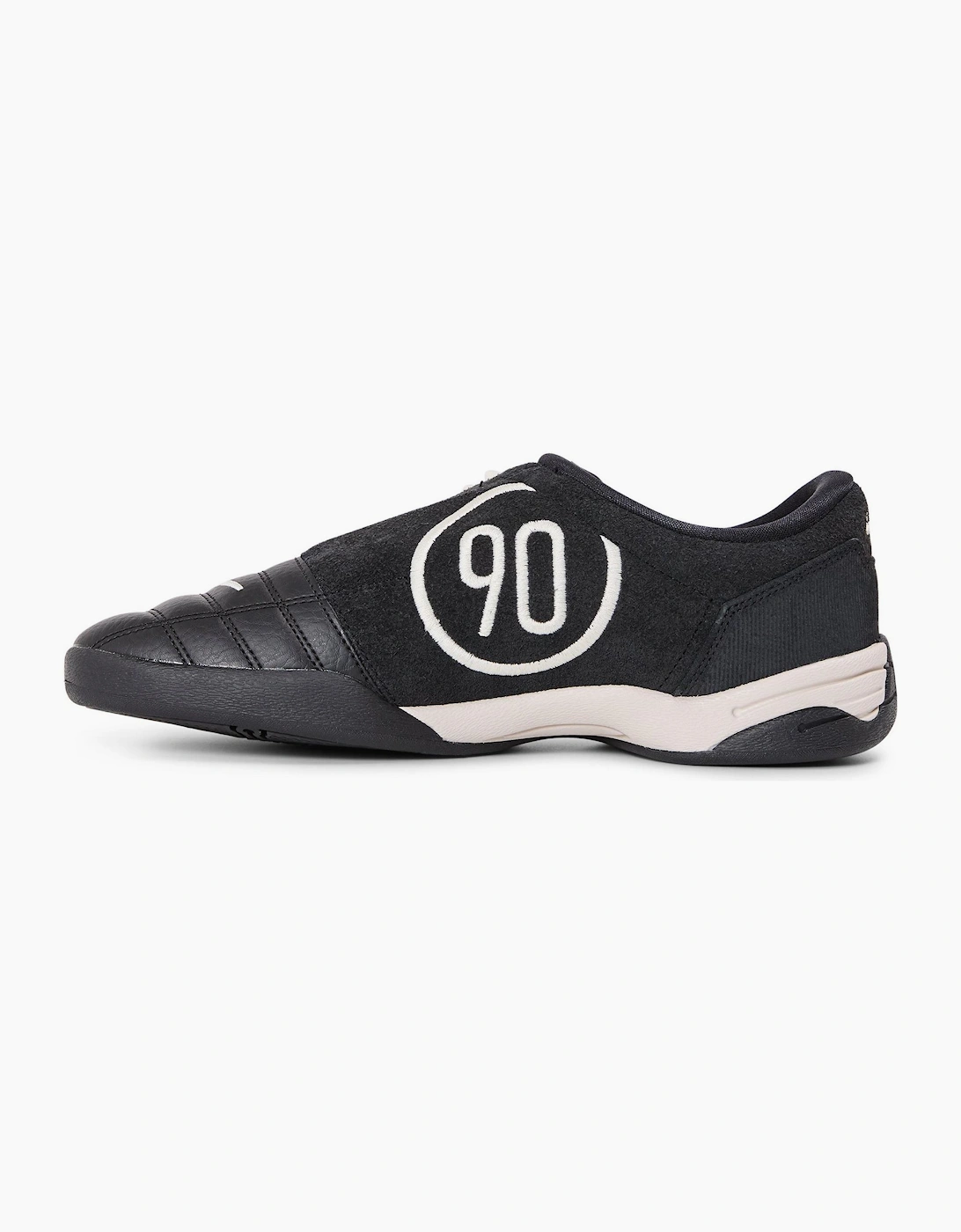 Total 90 Low Top Lace-Up Sneakers