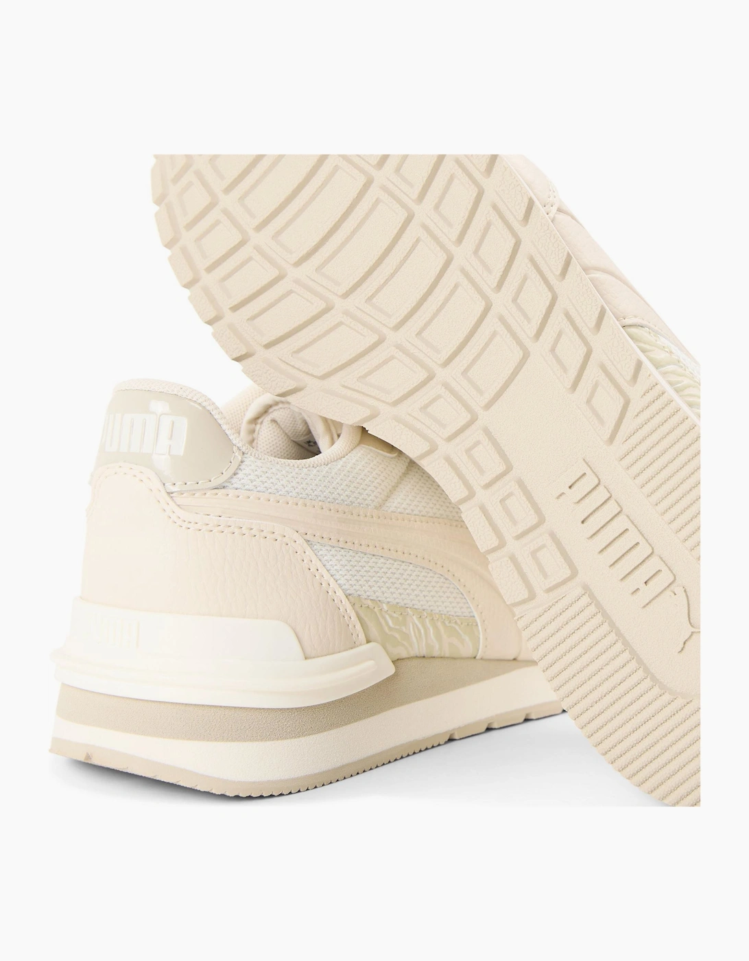 St Runner V4 Nl Animal Fever Low Top Trainers
