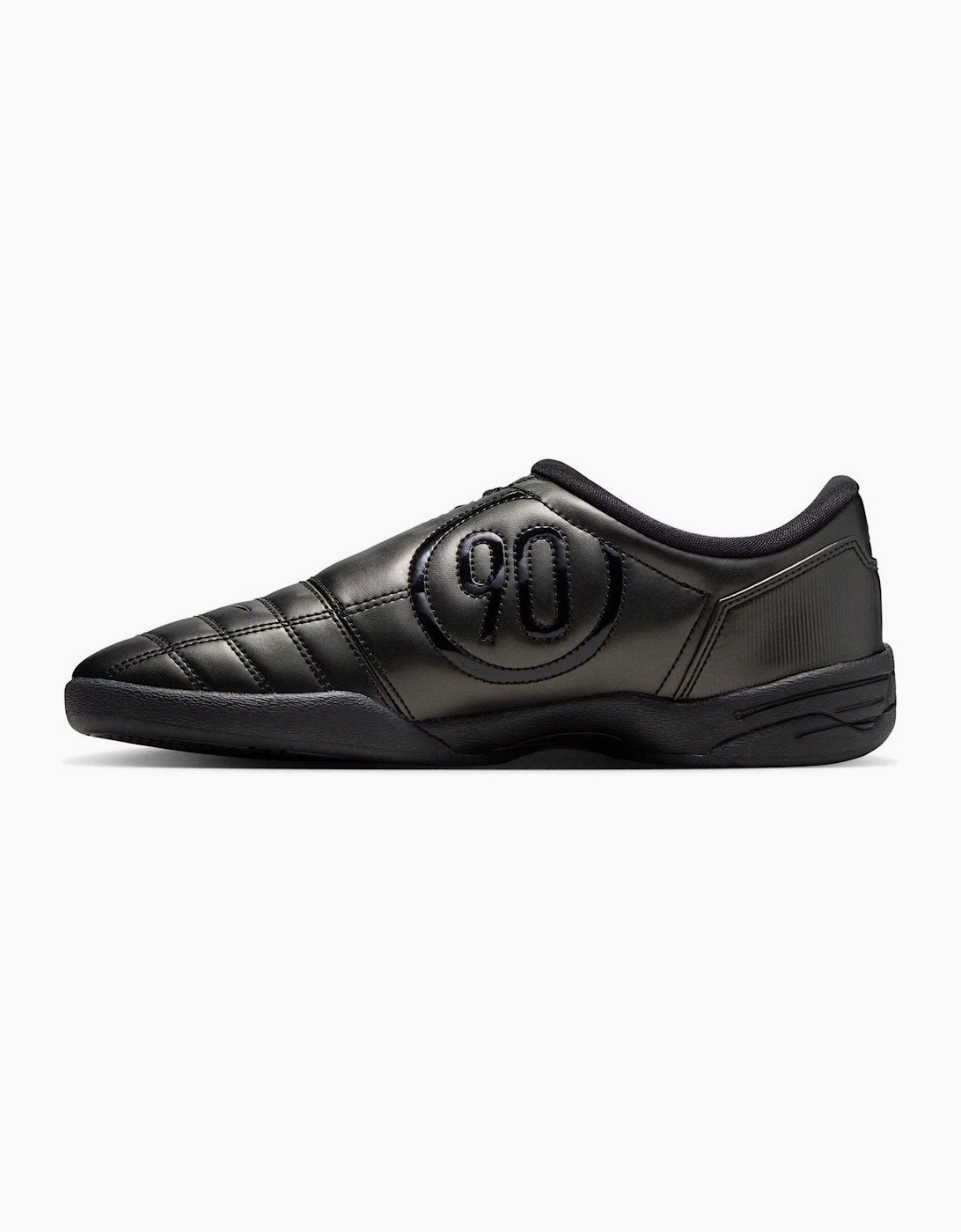T90 Lace-Up Low Top Walking Sneakers