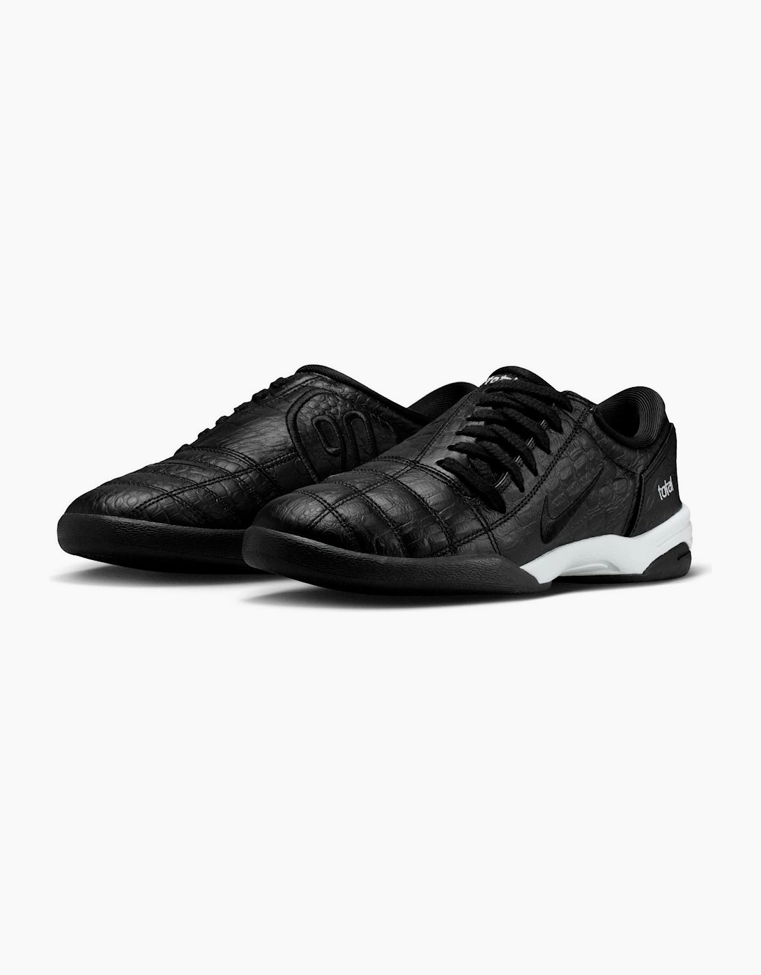 T90 Snake Skin Textured Low Top Sneakers