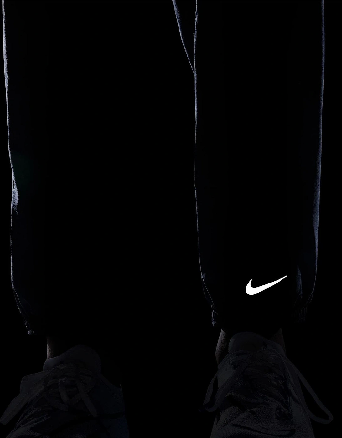 Solid Mid Rise Regular Fit Athletic Pants