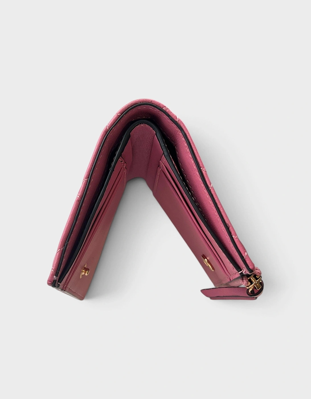 Medusa Head Quilted Wallet Pink
