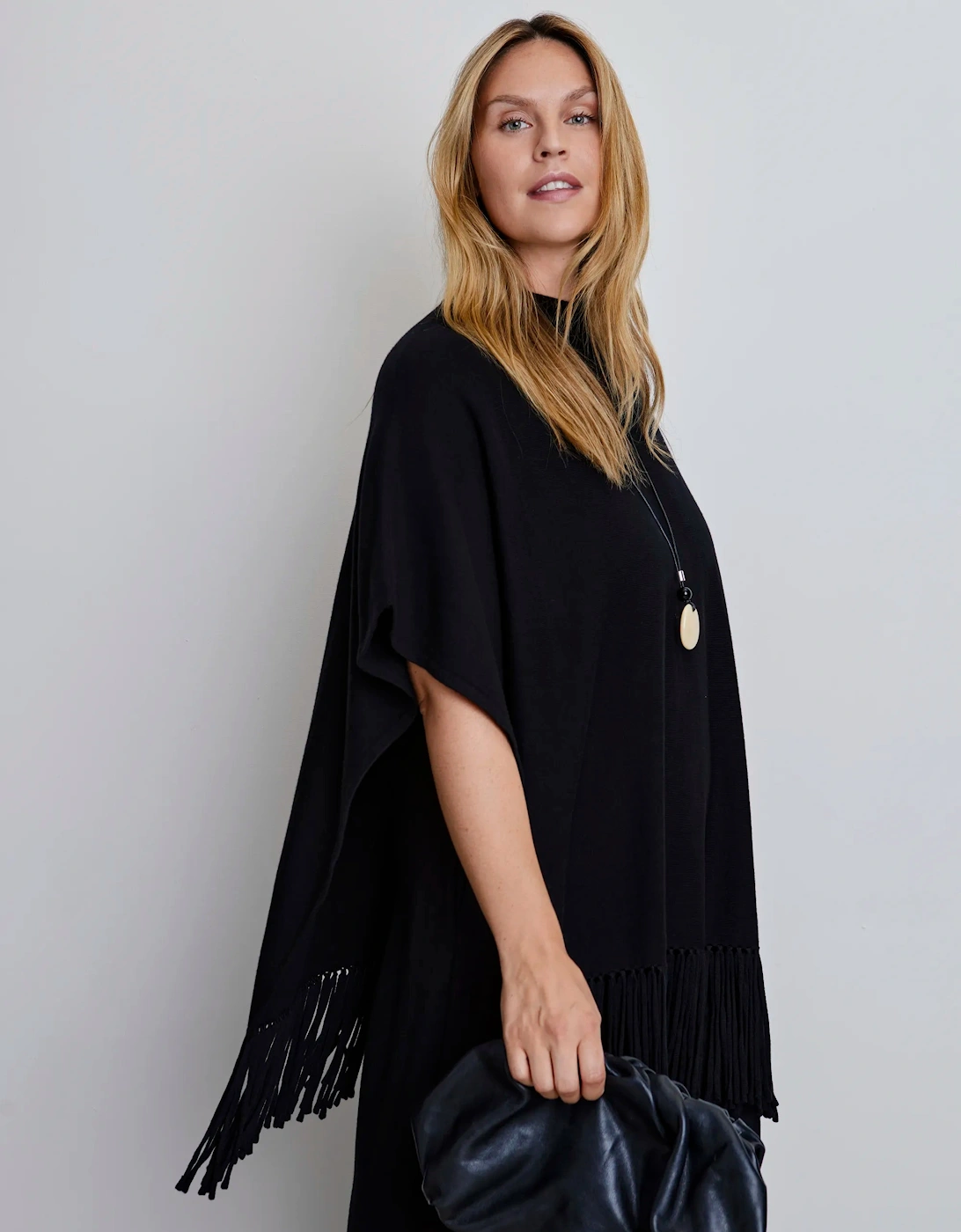 Black Fringe Poncho With Cashmere