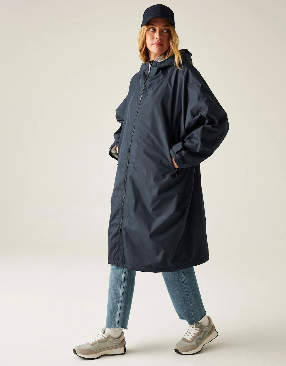 Regatta Outdoor Active Adults Waterproof Changing Robe