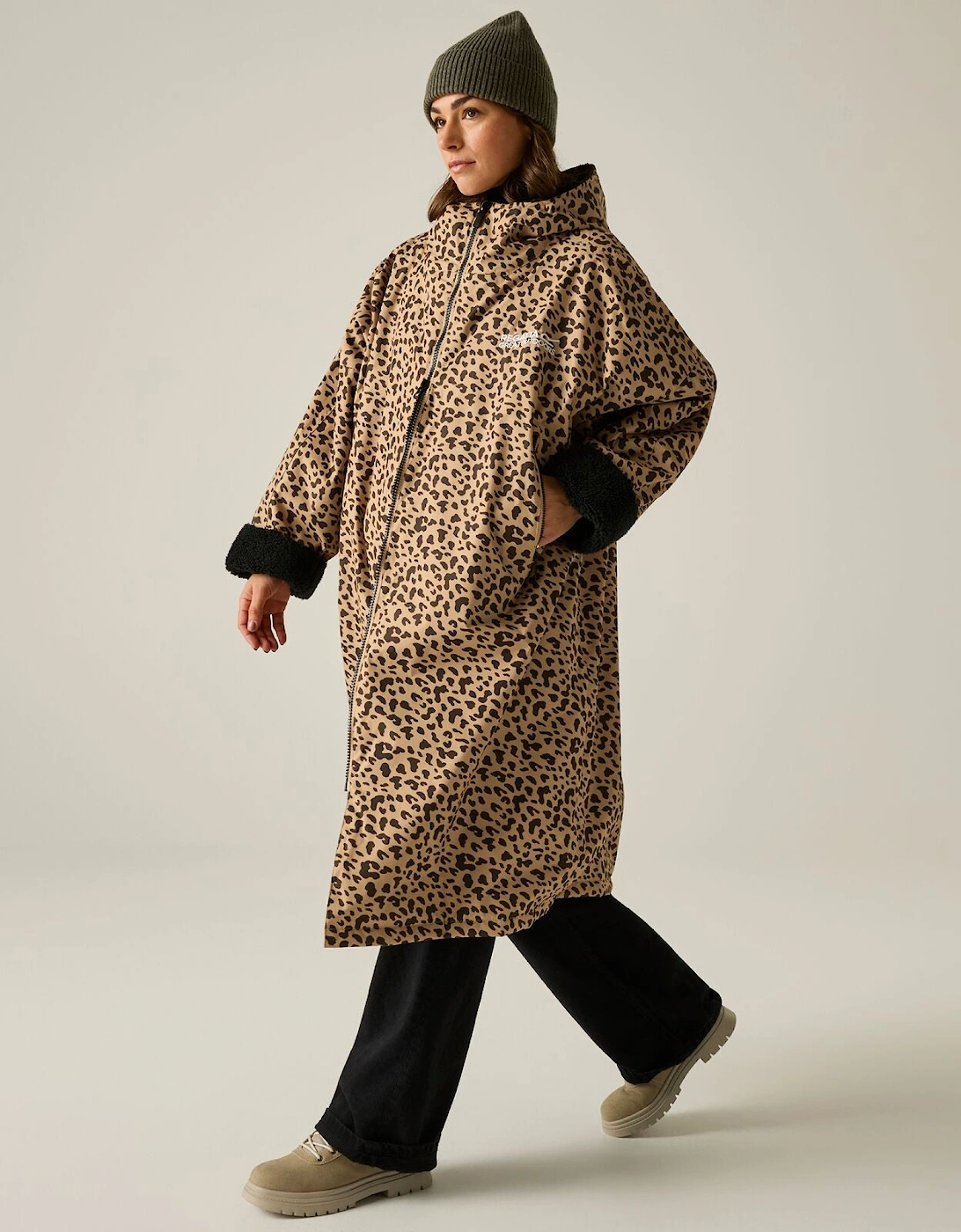 Regatta Outdoor Active Adults Waterproof Changing Robe