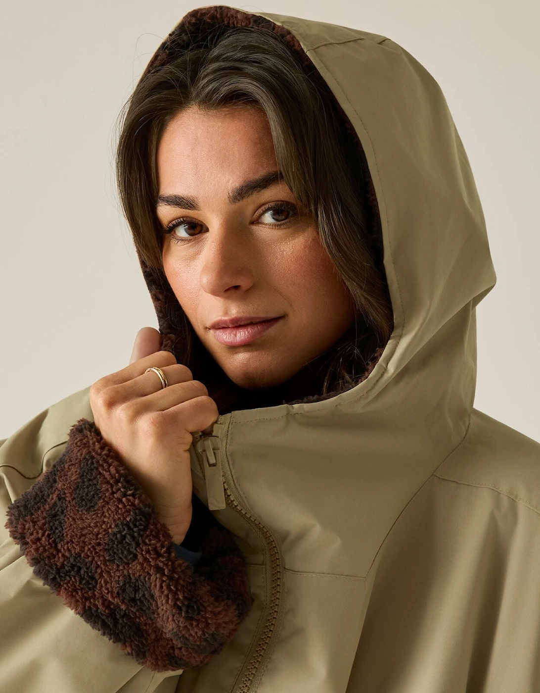Regatta Outdoor Active Adults Waterproof Changing Robe