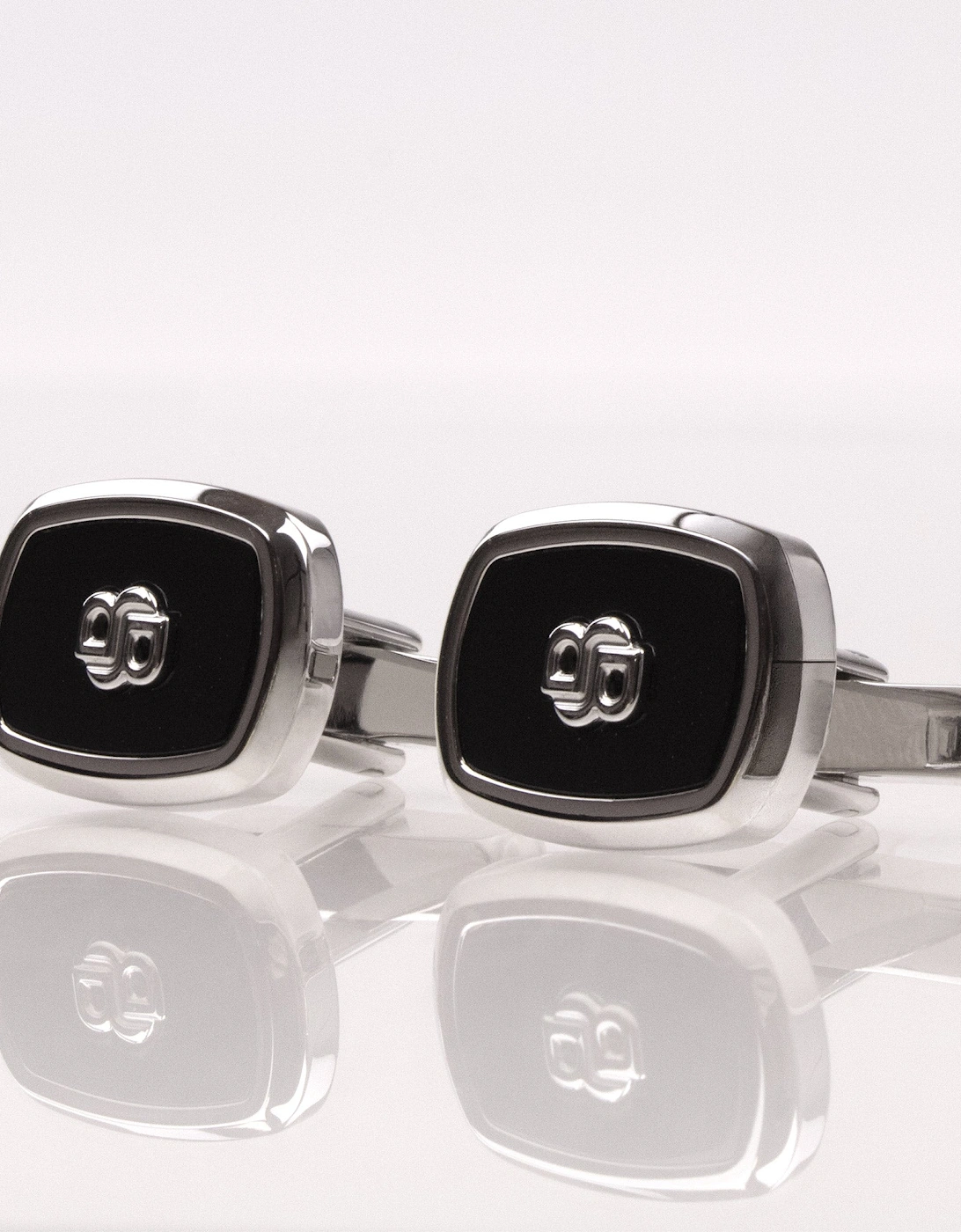 Hugo Boss Double-B Monogram Enamel Insert Cufflinks BLACK 001