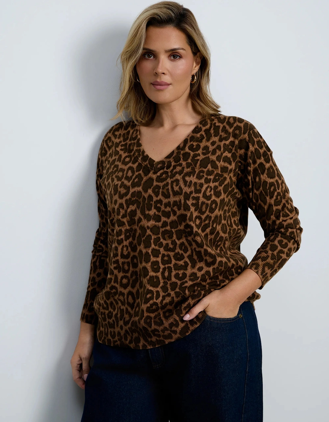 Chocolate Leopard Print V-Neck Knit Jumper With Cashmere