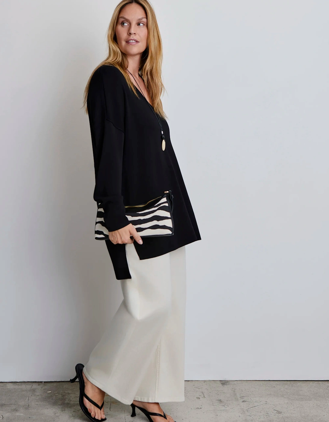 Black Knitted V-Neck Longline Tunic Jumper