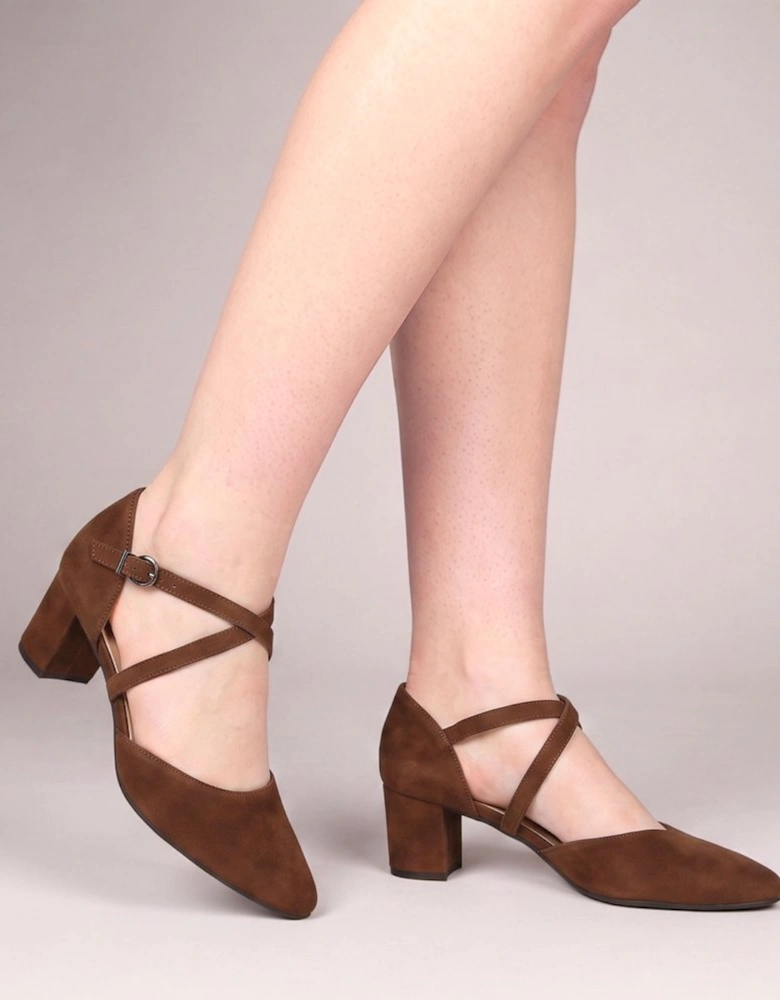 Gisele Womens Open Court Shoes