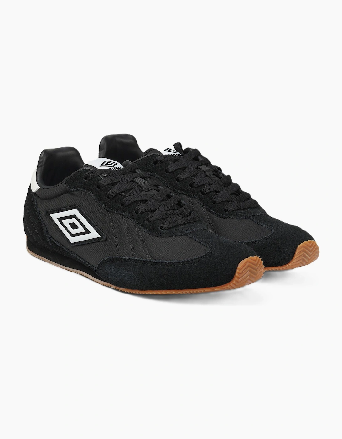 Umbro Gorton Black/White Trainers