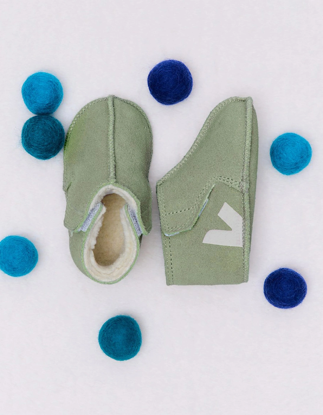 Veja Baby Suede Orso Booties in Green