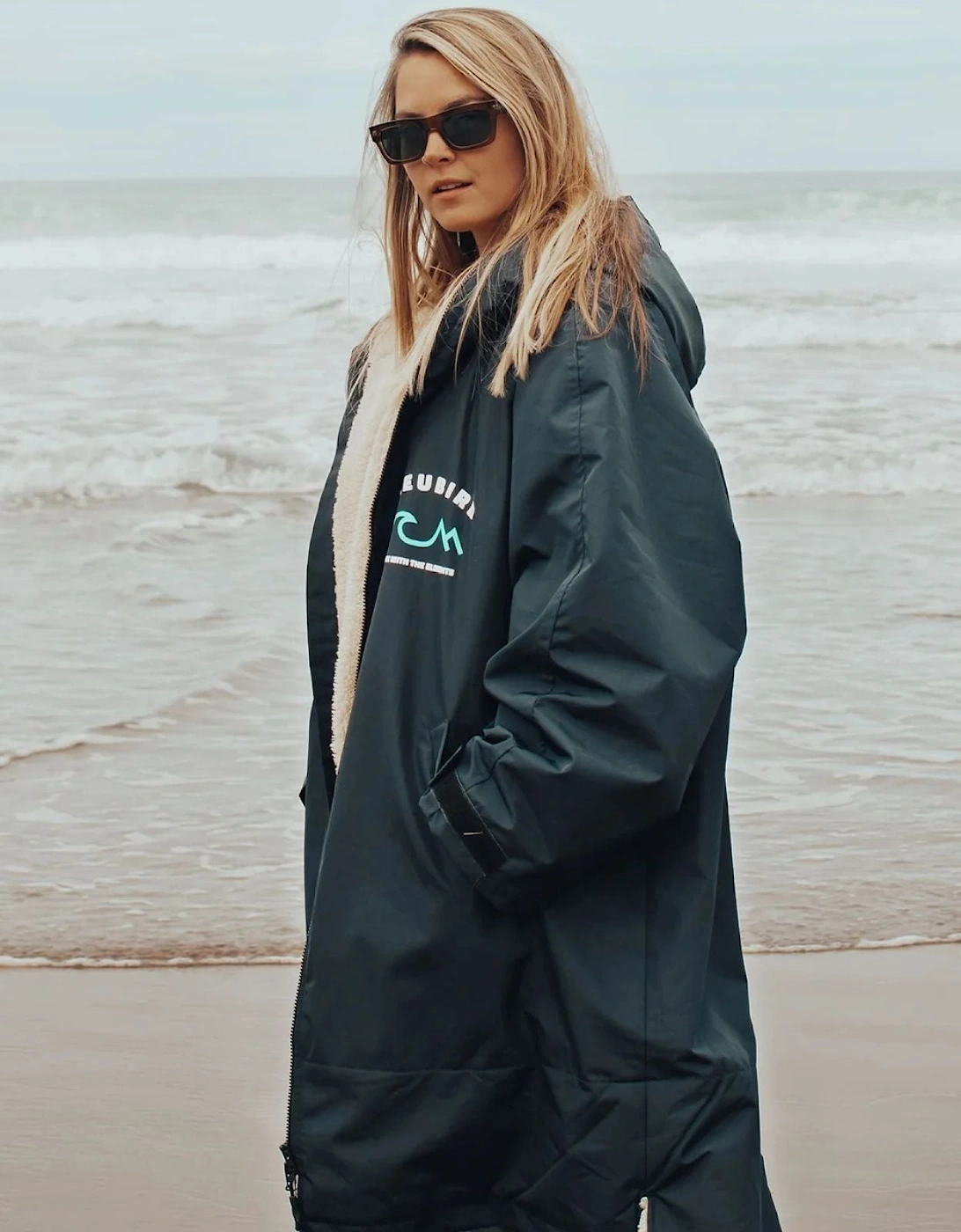Bleubird Nordic Adults Waterproof Changing Robe