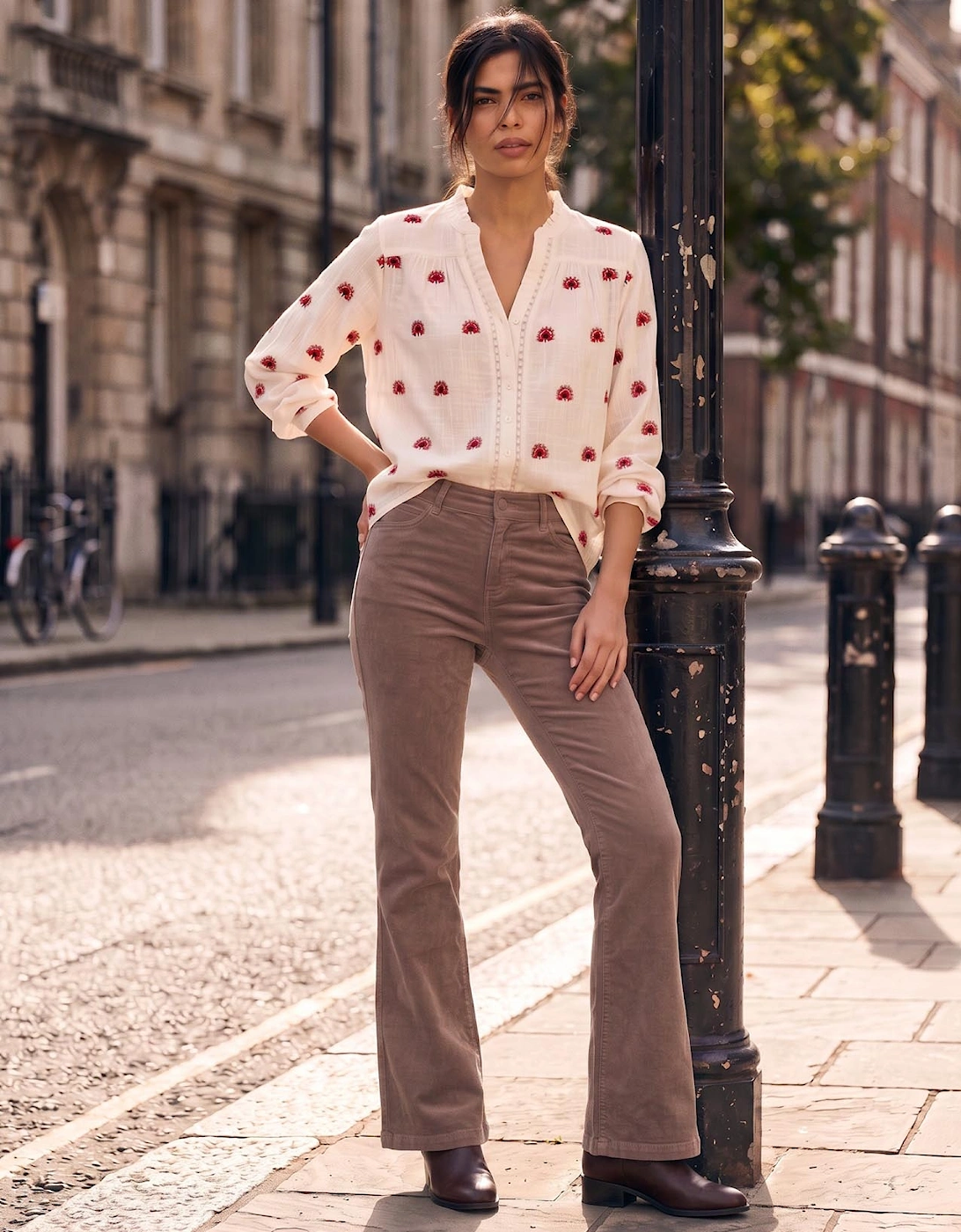 Alexis Corduroy Jeans - Brown