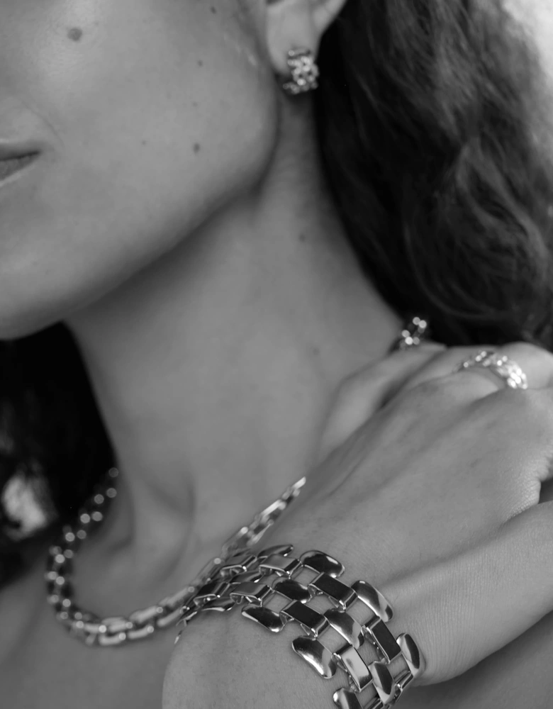 Linear Bracelet