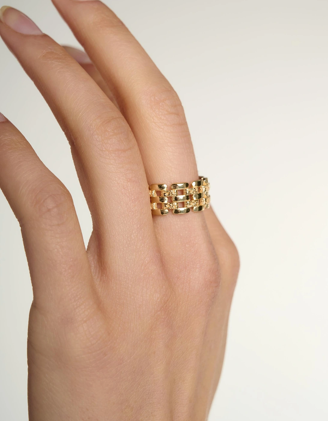 Linear Ring