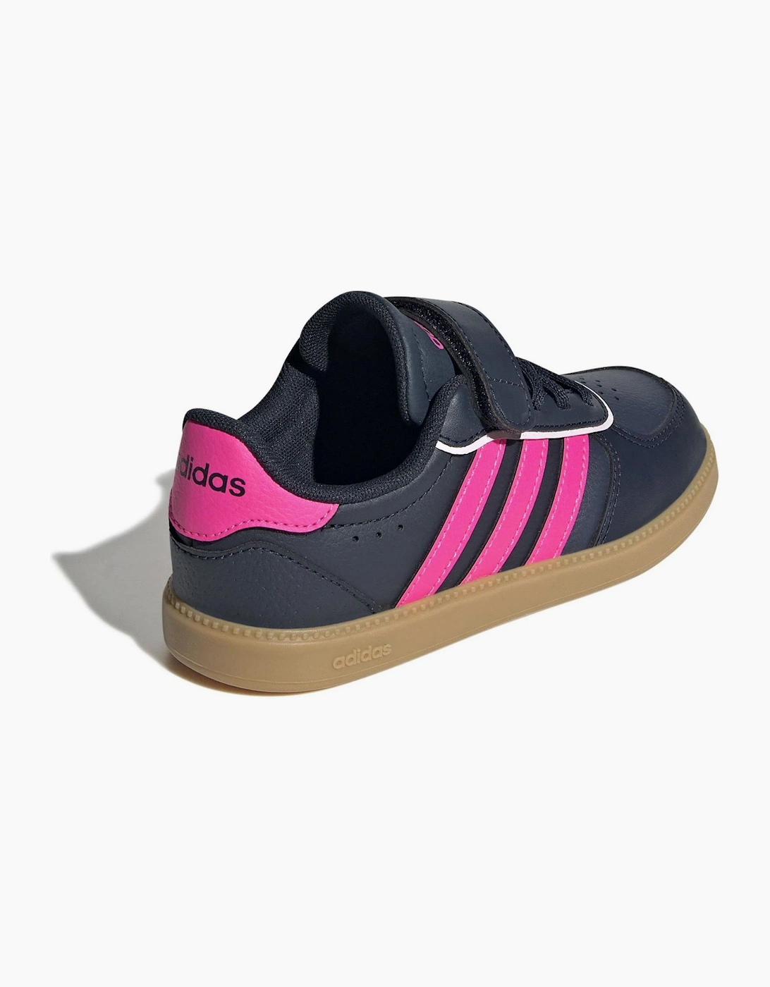 Breaknet Low Top Three Stripes Sneakers