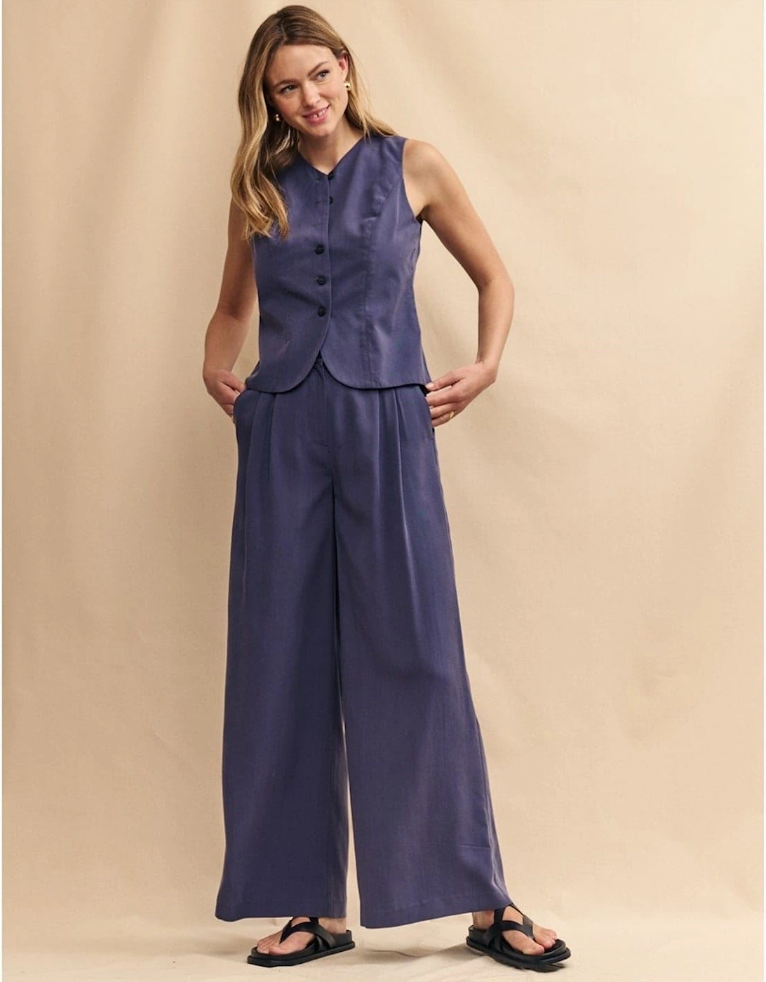 Solid Patterned Wide Leg Trousers