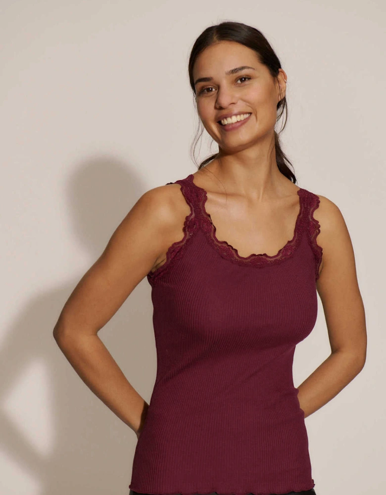 Babette sleeveless  U neck top in Windsor Wine